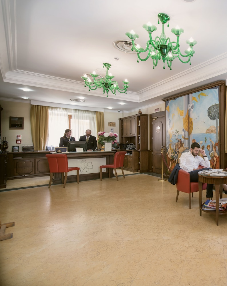 Artemis Hotel 10/69