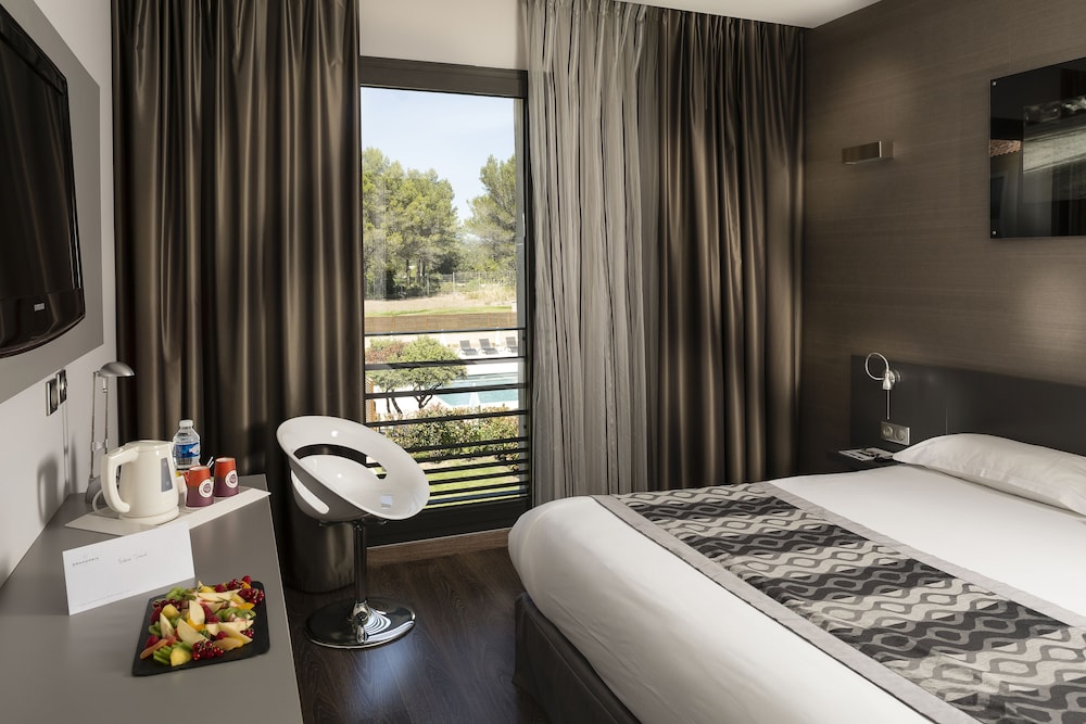 Grand Prix Hotel 21/55