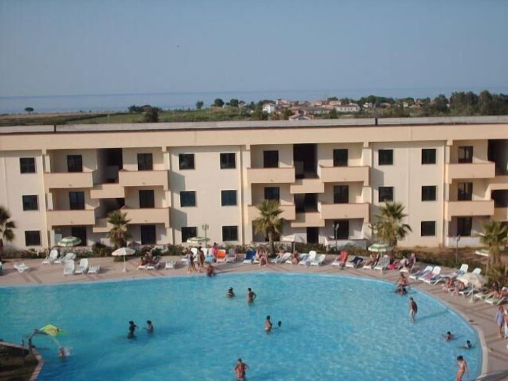 Hotel Club Residence Roscianum 5/40