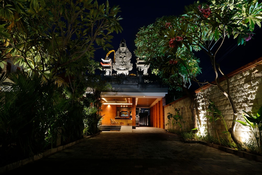Adi Dharma Hotel Legian 41/50
