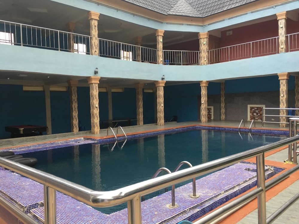 Marble Hill Hotel 2/15