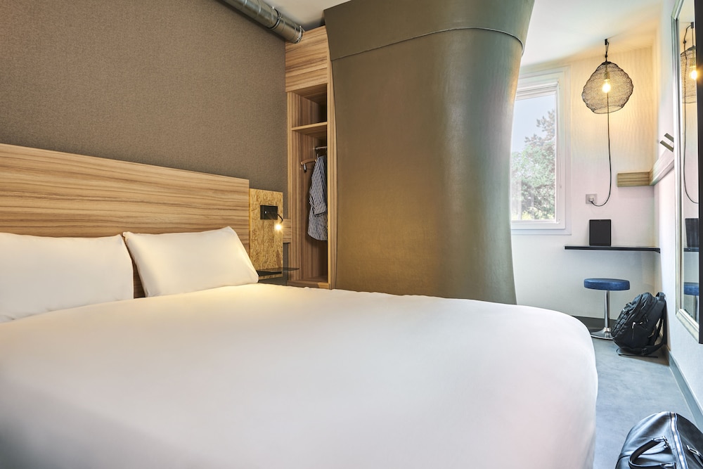 STANDARD, DOUBLE BED