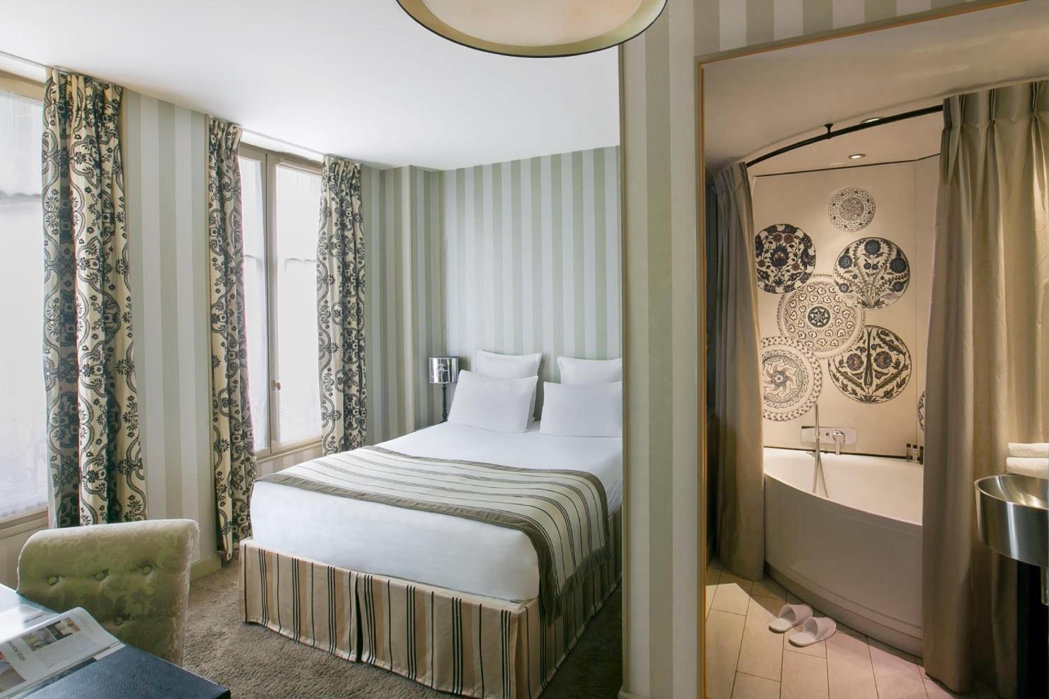Room, Double Bed