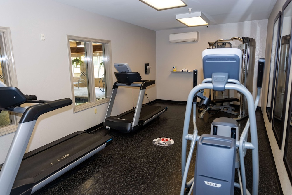 Country Inn Suites By Radisson Lehighton Jim Thorpe Pa 25/34