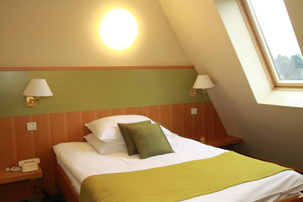 Standard, Single, Single Bed