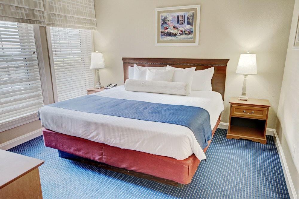 Club Wyndham Newport Onshore 14/56