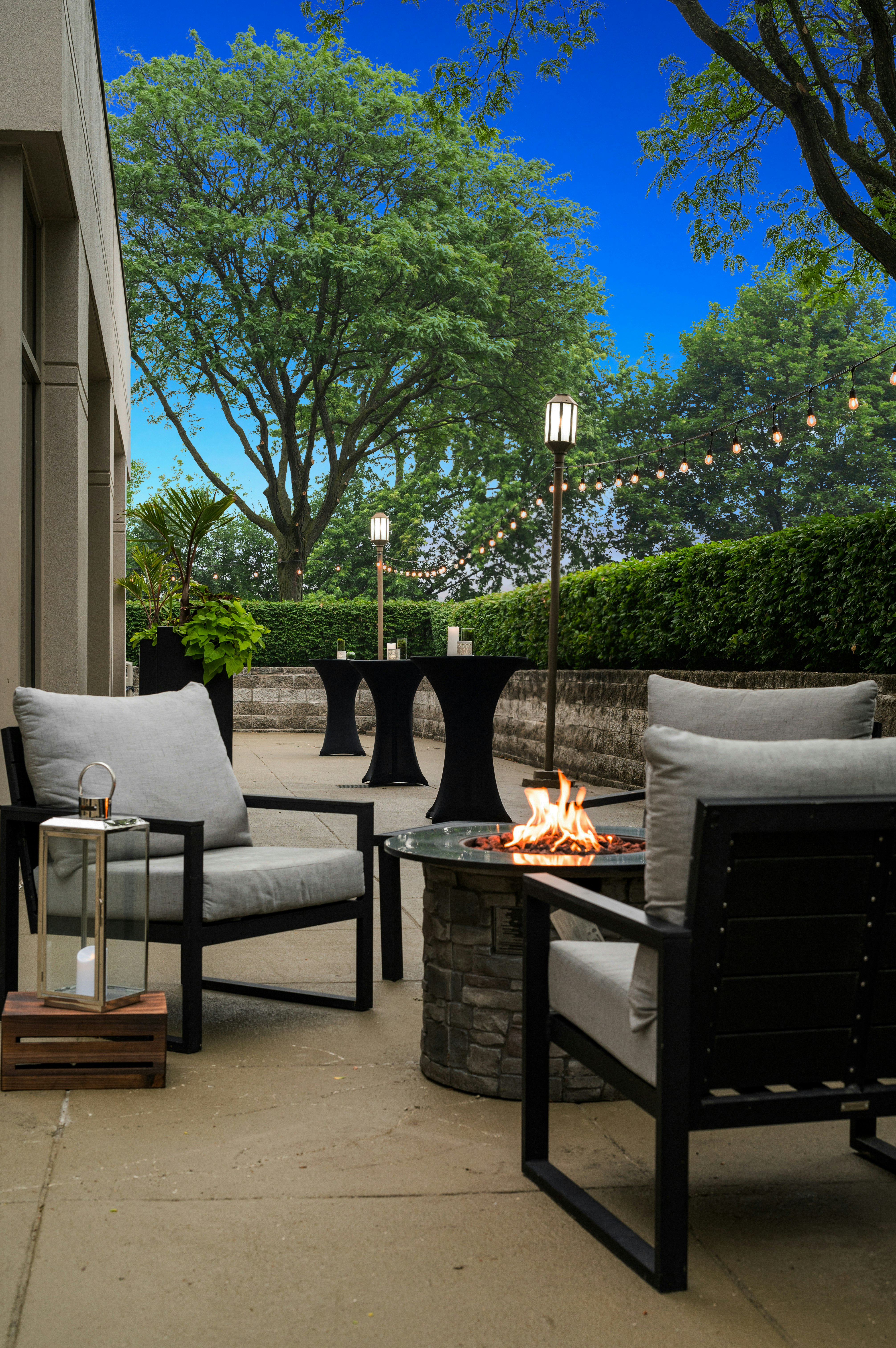 Embassy Suites by Hilton Detroit Troy Auburn Hills 40/77