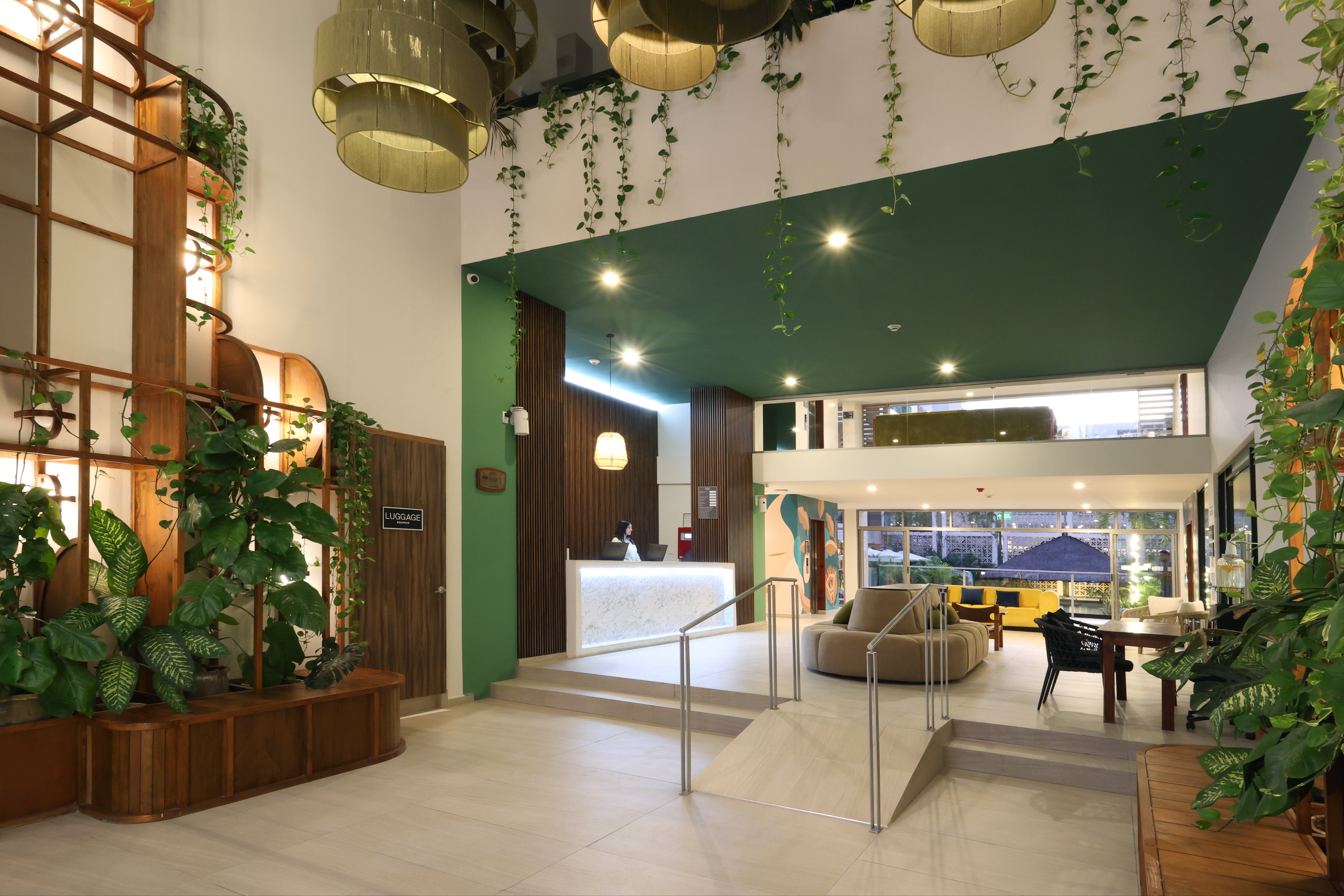 Holiday Inn Tulum 11/71