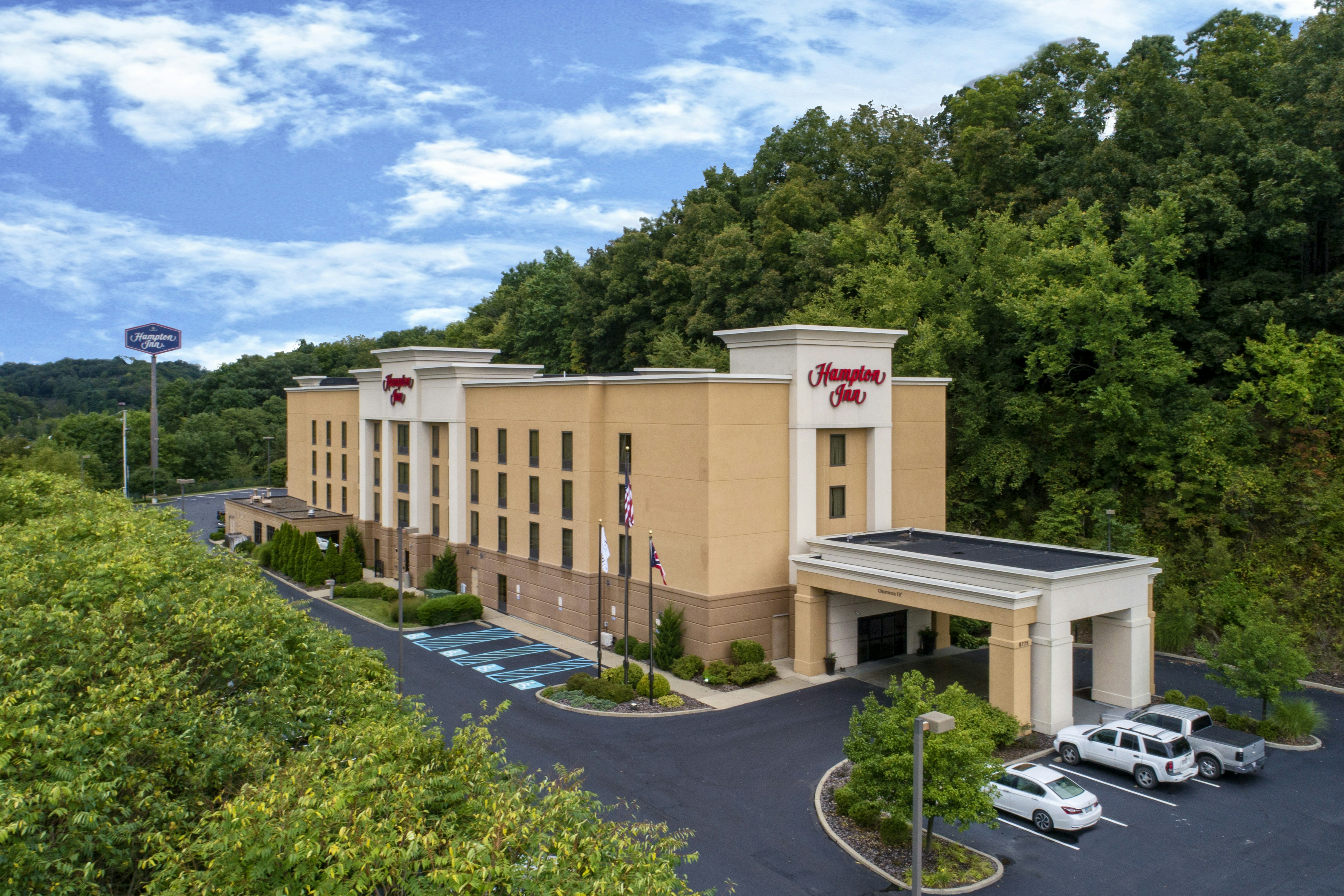 Hampton Inn Cambridge 63/63