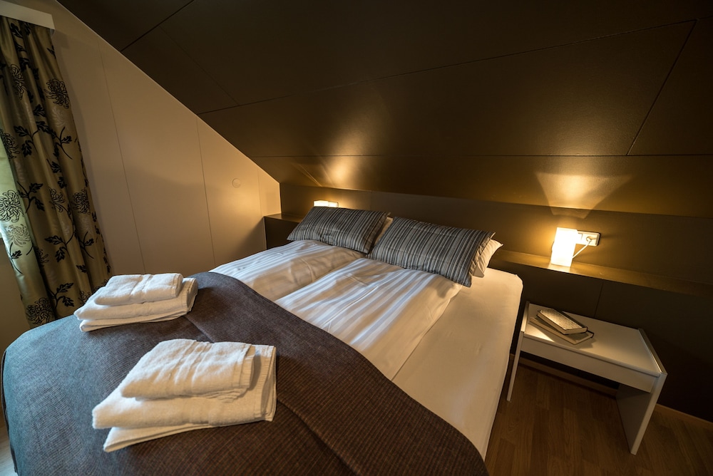 غرفة قياسية بسرير مزدوج أو سريرين منفصلين، Hotel Breiodalsvik 5/10