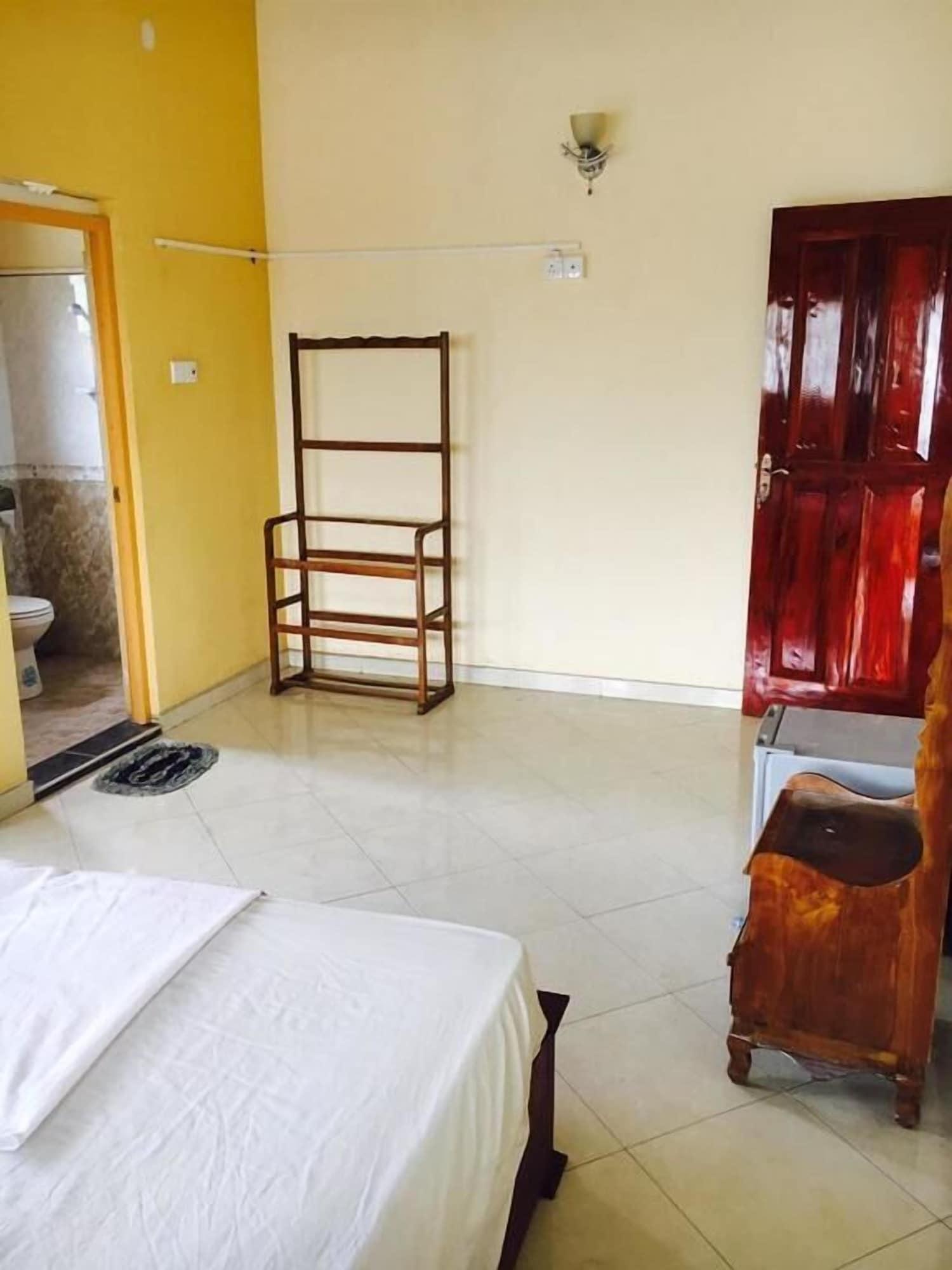 Eliyana Guest House 3/7