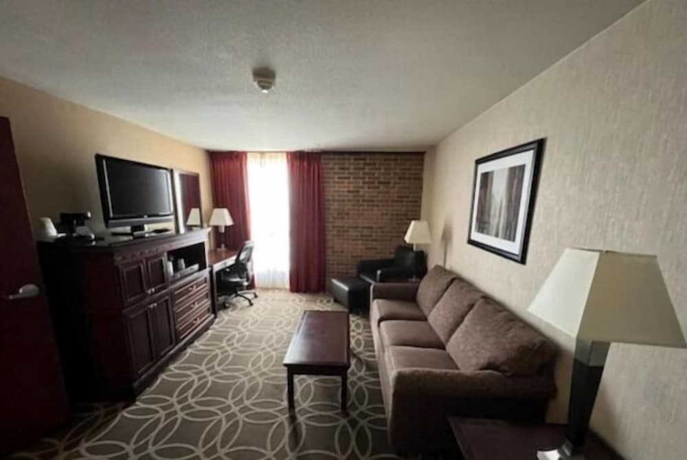 Hotel Lotus Kansas City Merriam 46/64