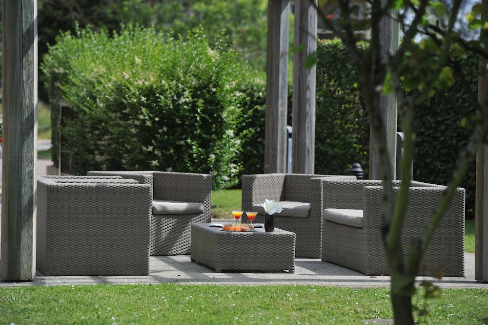 Mercure Maurepas Saint Quentin 65/70