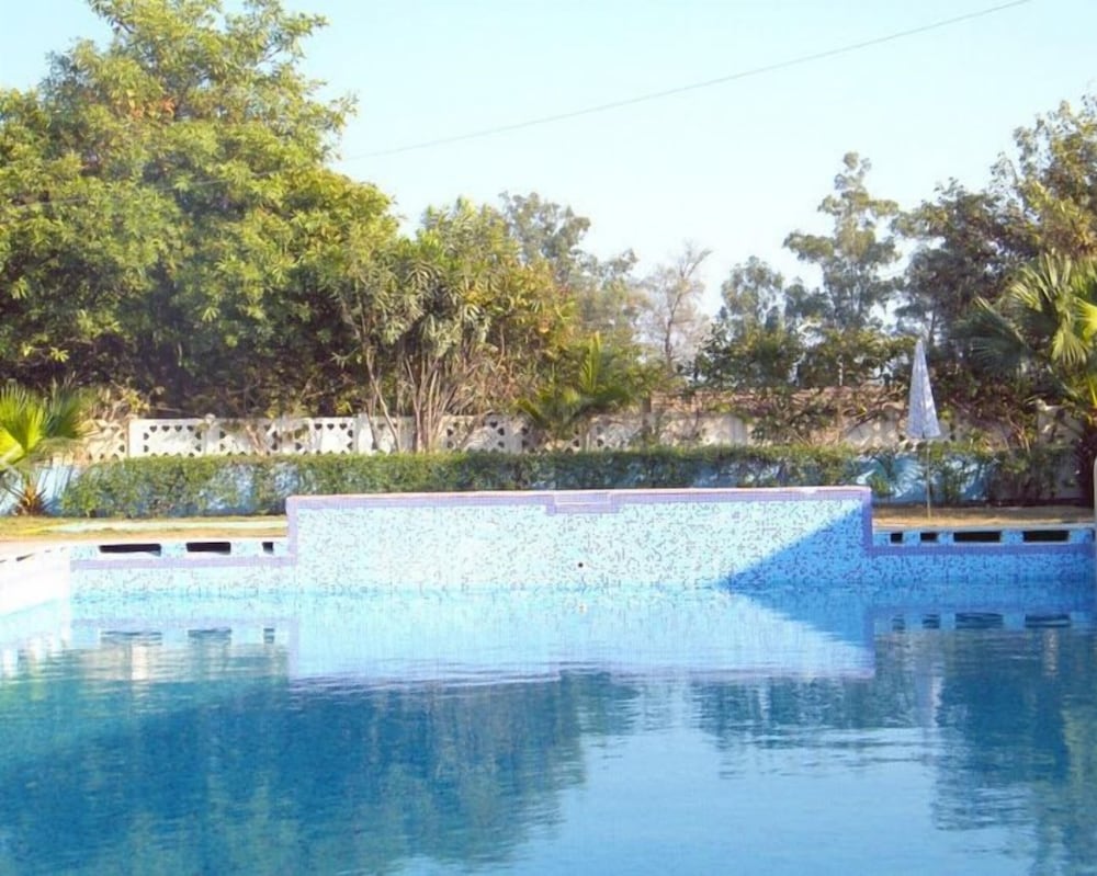 HOTEL SWARAJ RESORTS 71/73