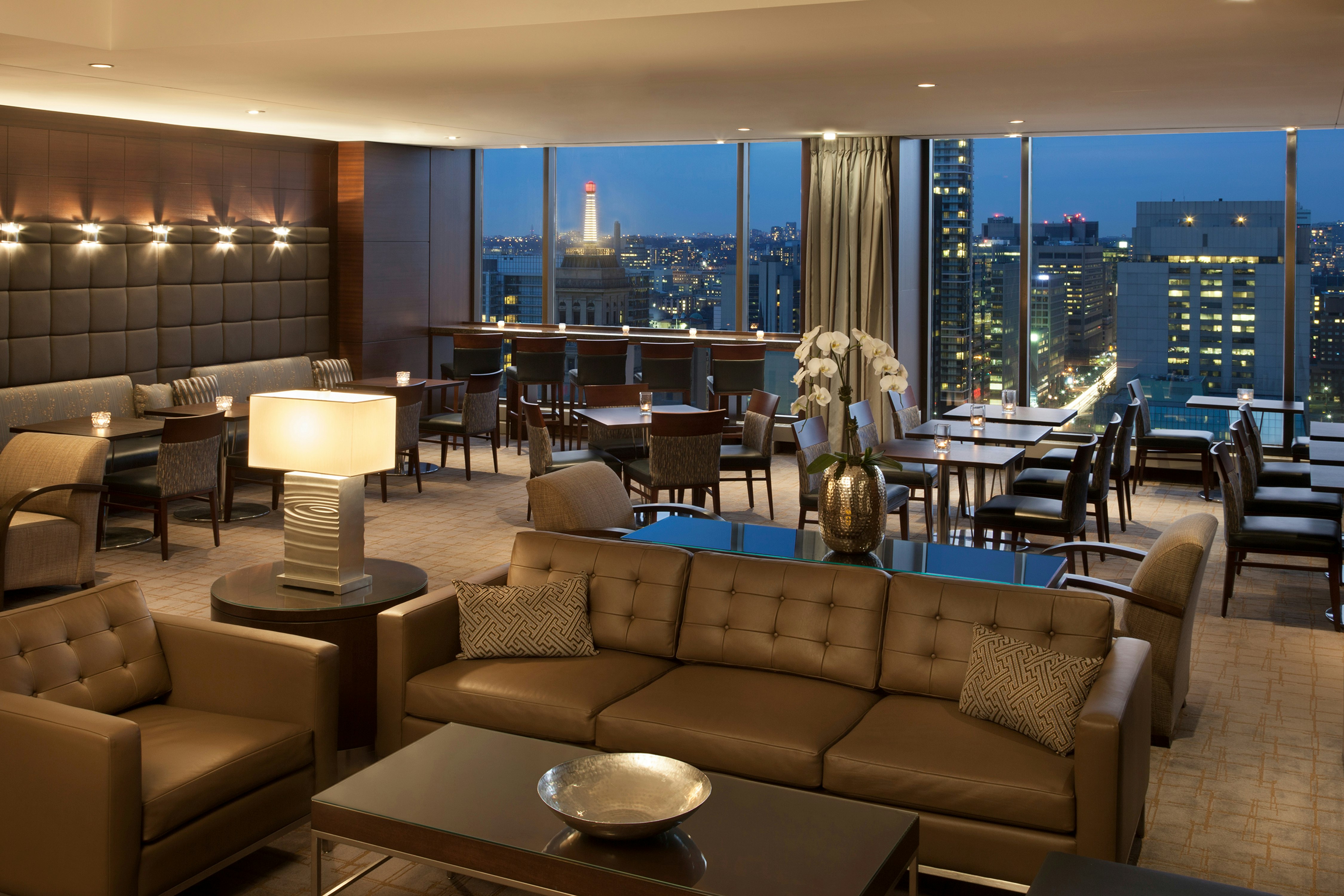 Hilton Toronto 39/75
