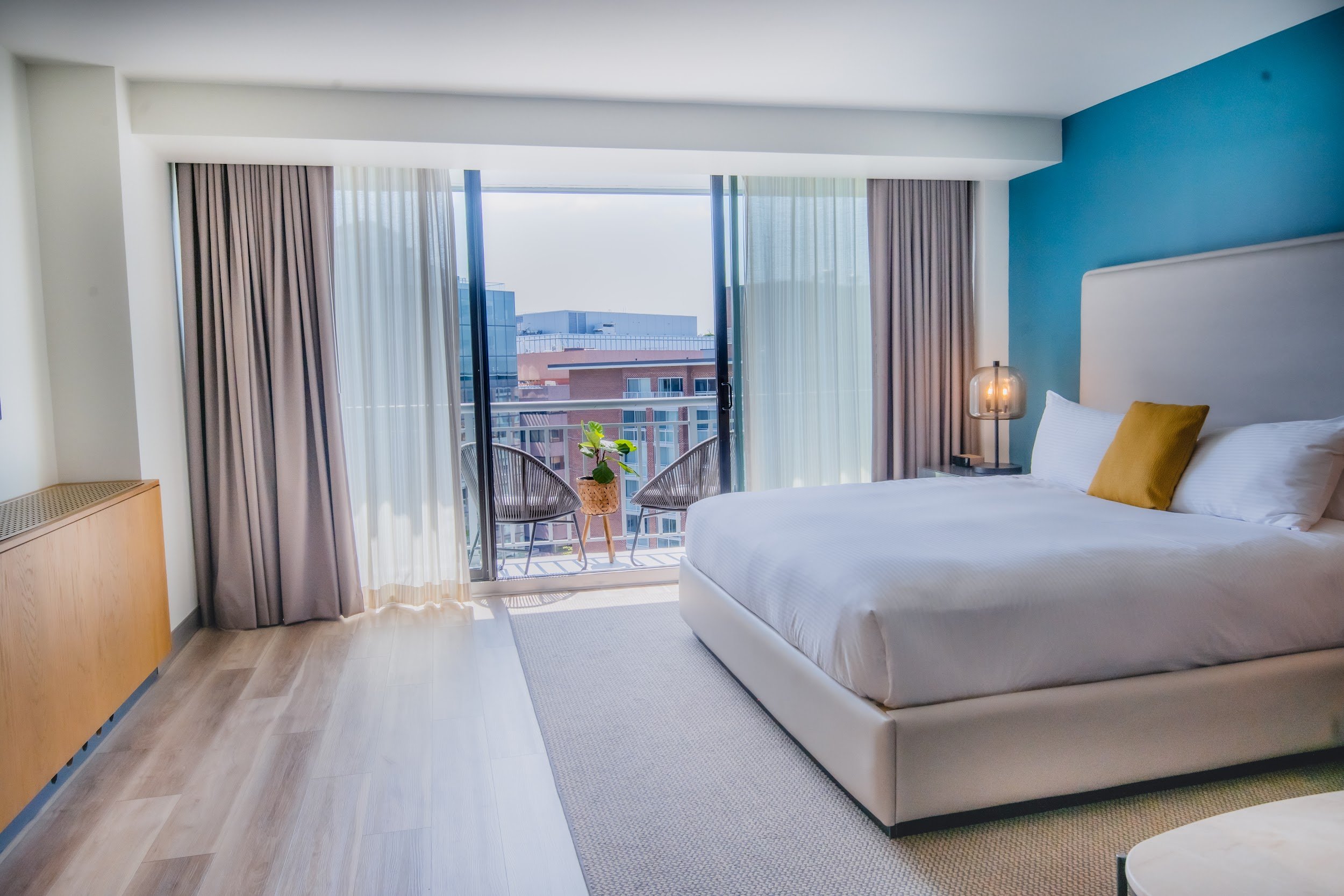 MADERA, STUDIO, KING BED, BALCONY