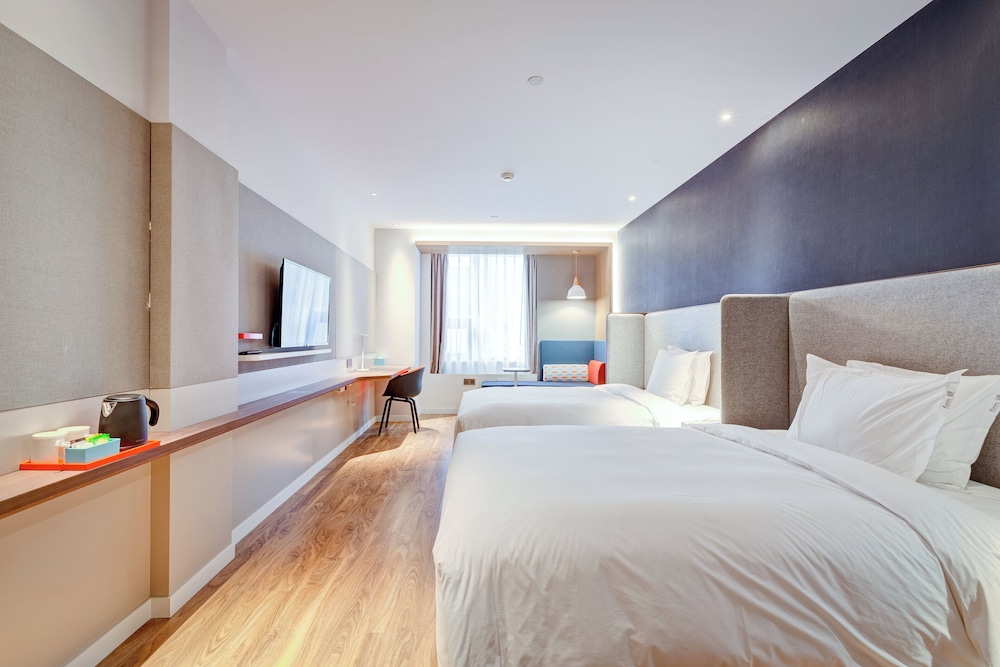 Specialty, Single Bed