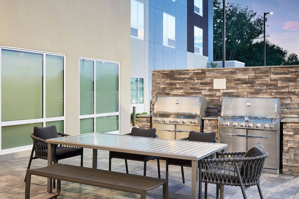 TownePlace Suites by Marriott Plant City 40/48
