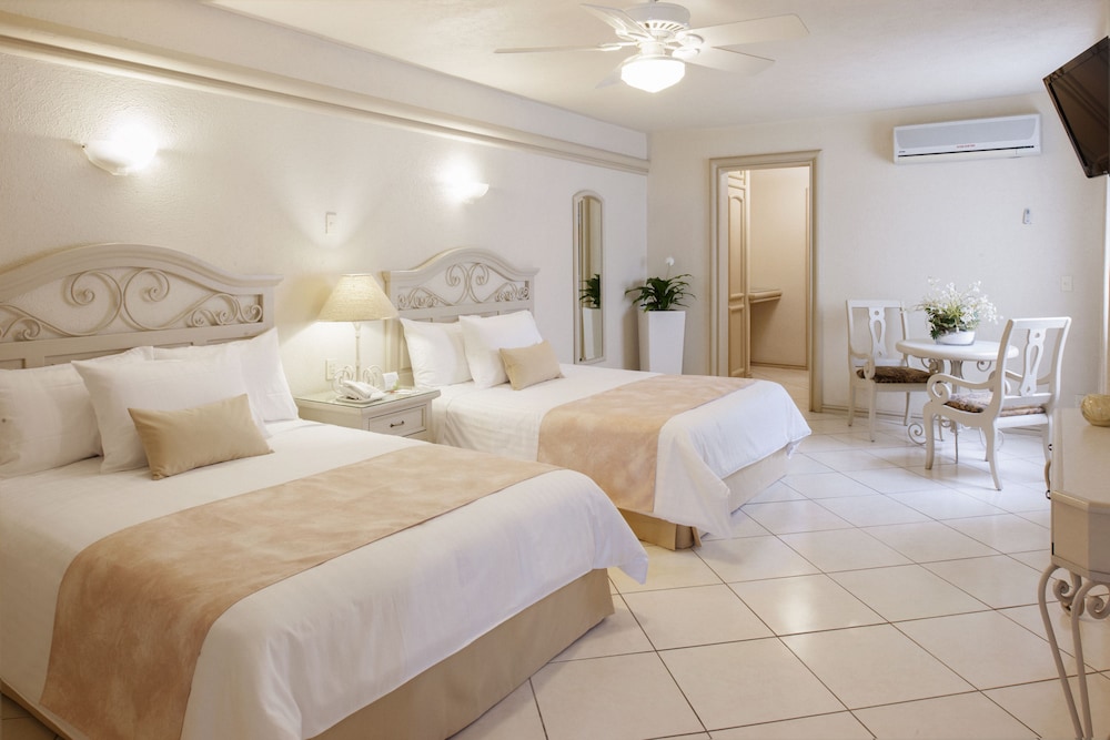2 ROOMS, SUITE