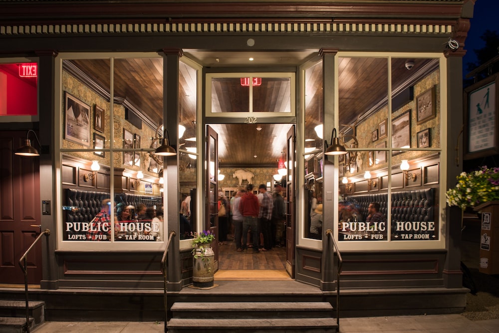 Public House Lofts by Eleven 2/49
