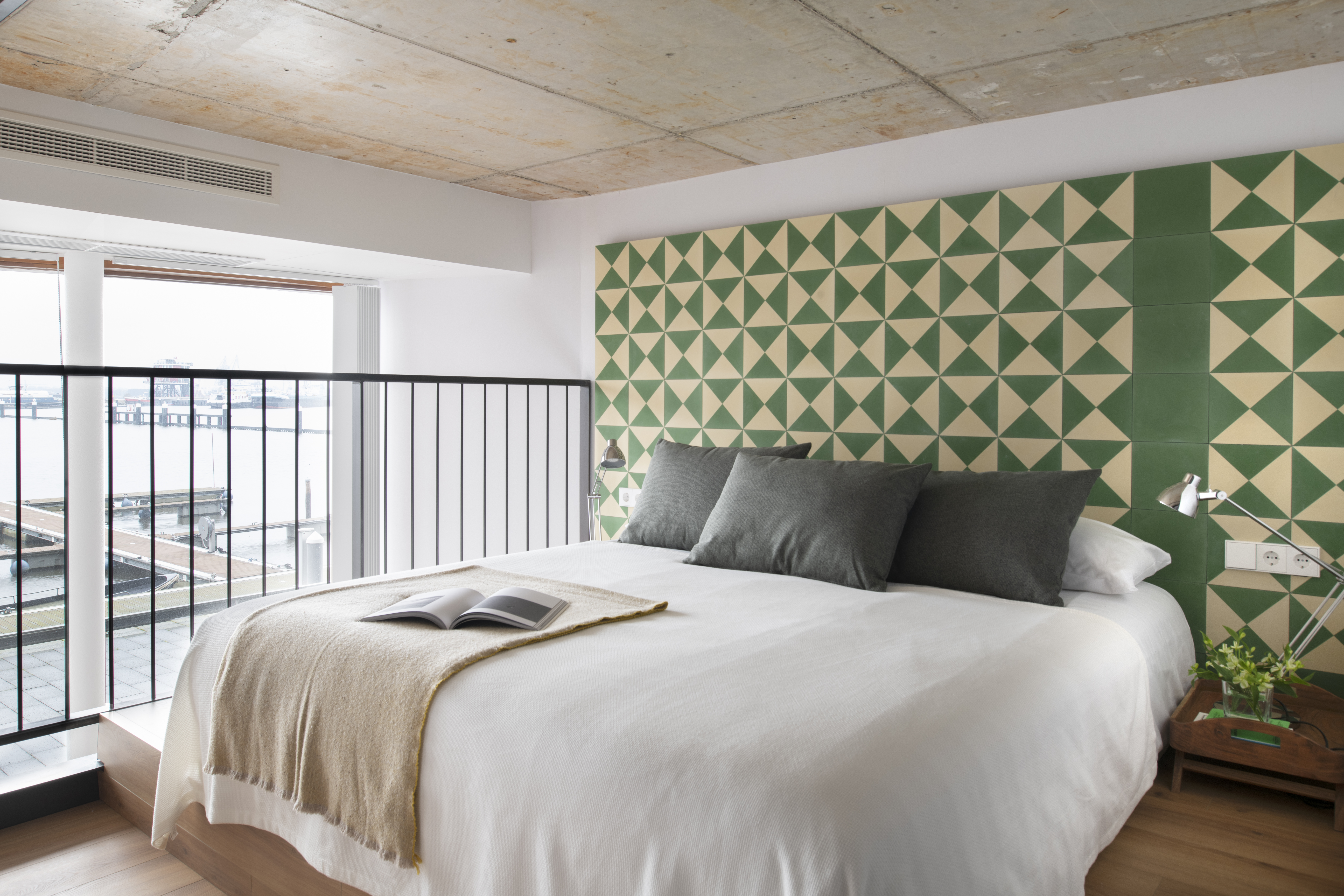 Eric Vokel Boutique Apartments - Riverfront Suites 9/27