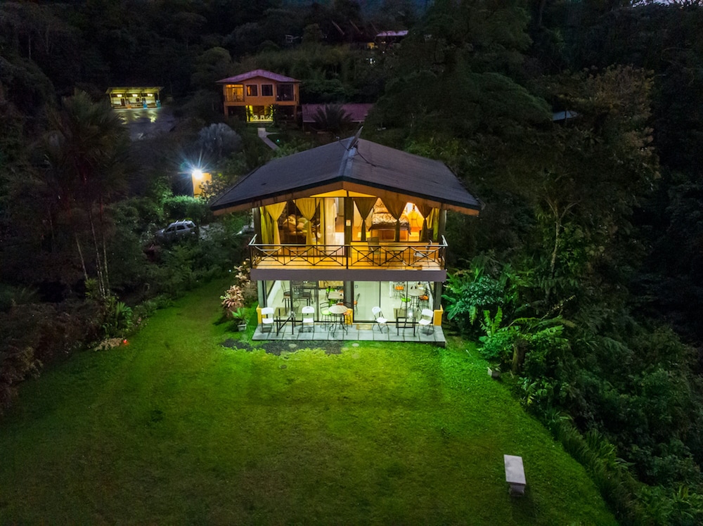 Arenal Tropical Garden 3/50