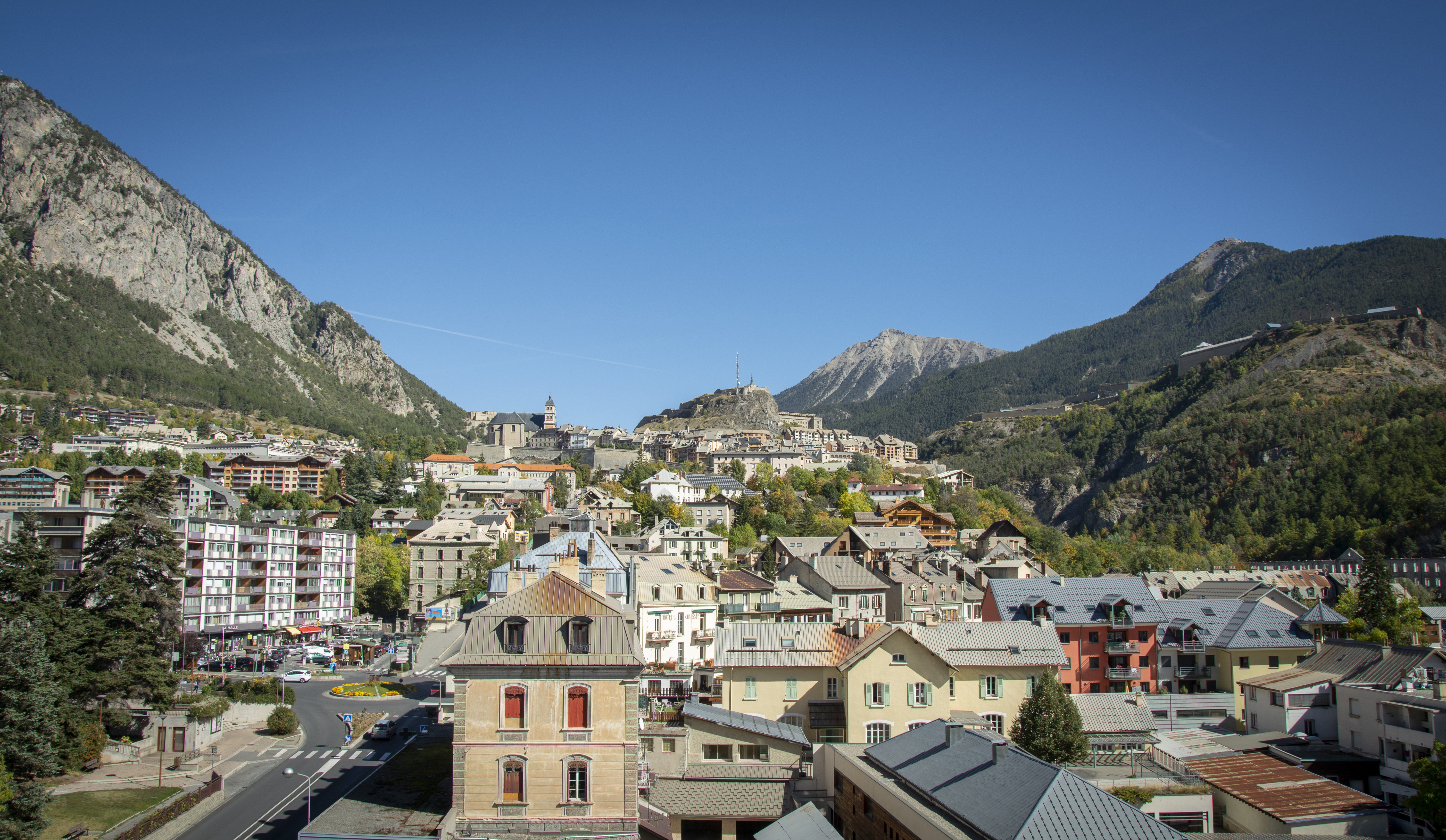 Hotel Mont Brison 40/43