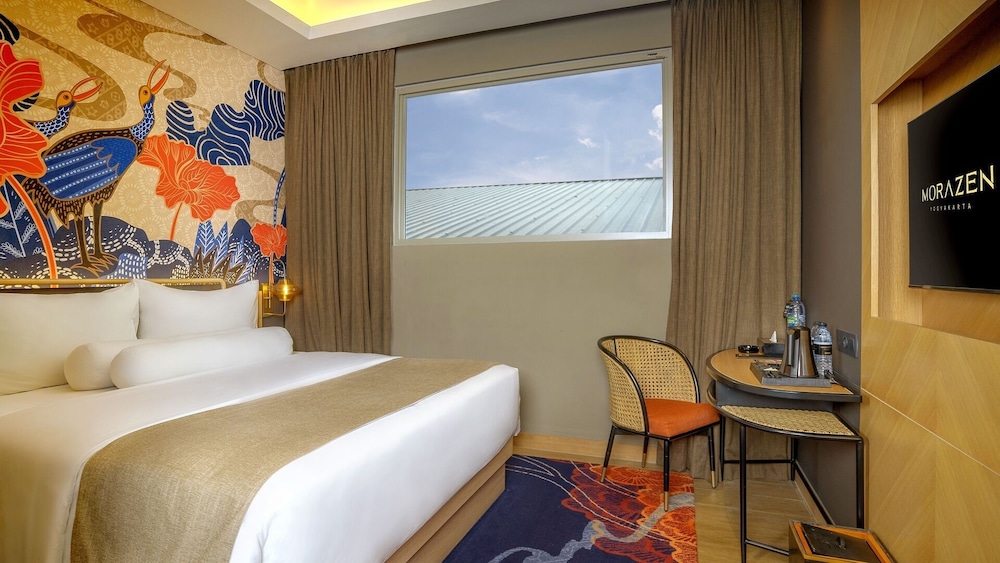 Smart, Queen Bed