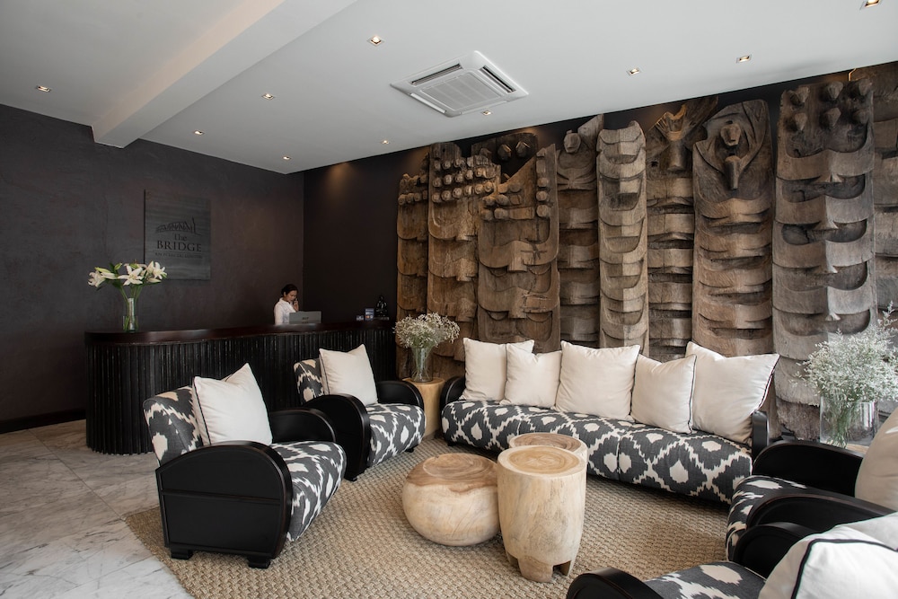 The Bridge An Eclectic Luxotel Chiangmai 48/72