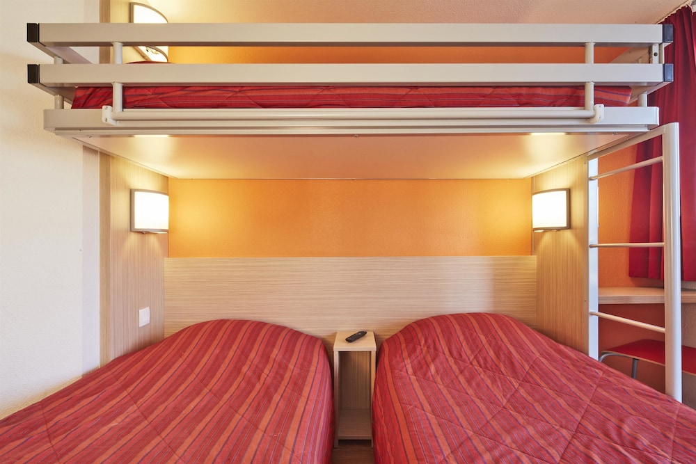 Premiere Classe Avignon Sud - Parc des Expositions 24/62