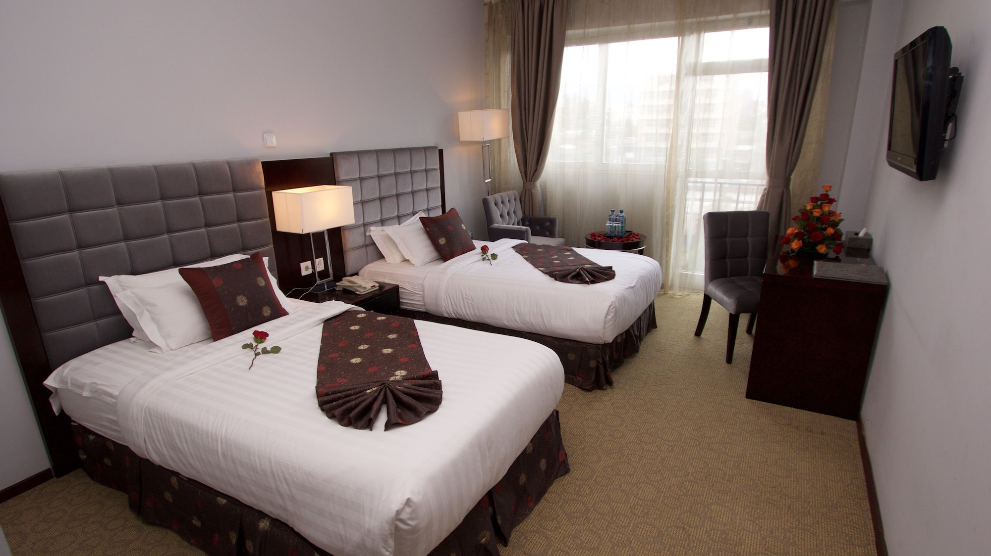 CLASSIC, TWIN BEDS