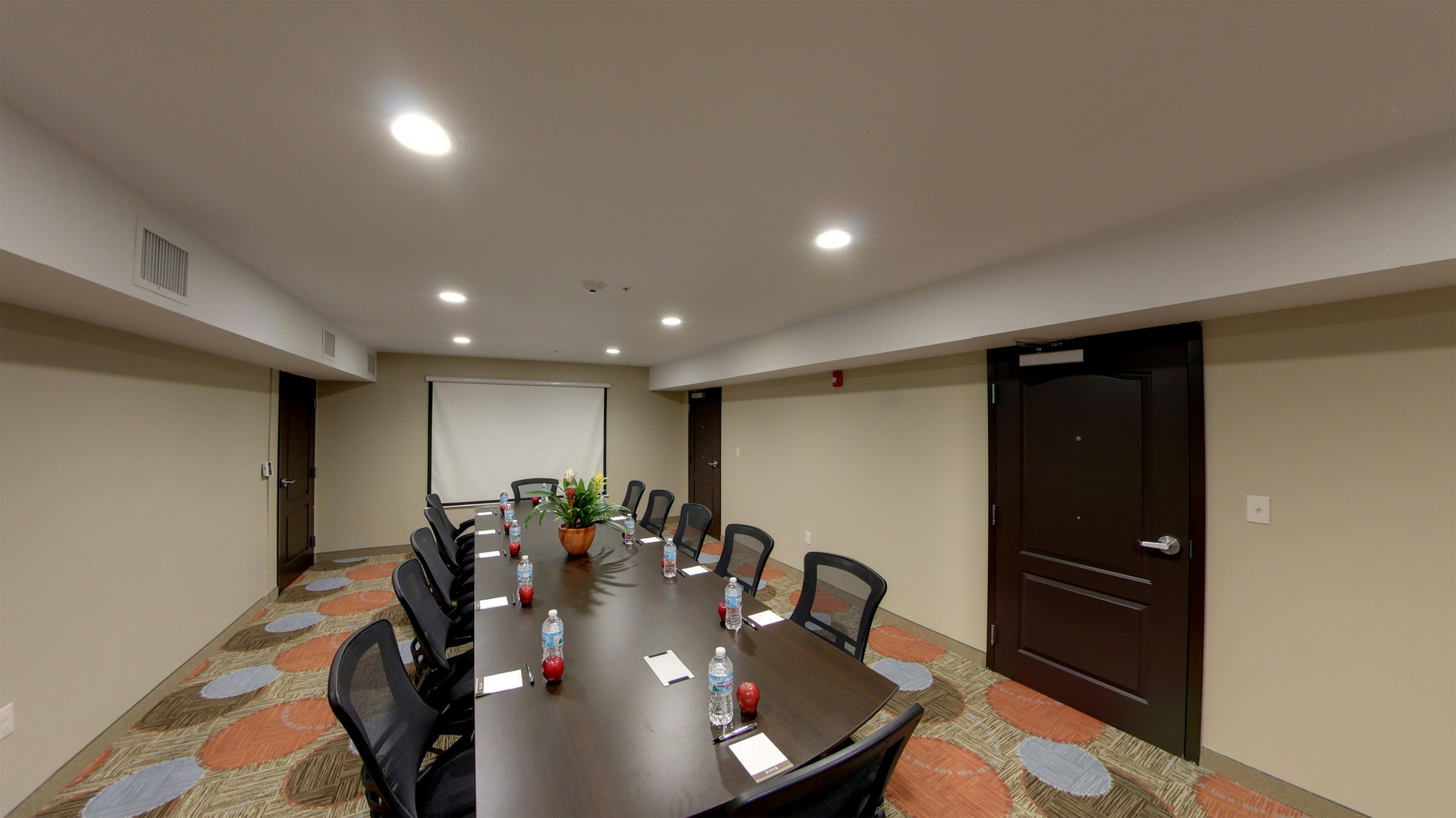Staybridge Suites Ann Arbor Univ of Michigan 49/54