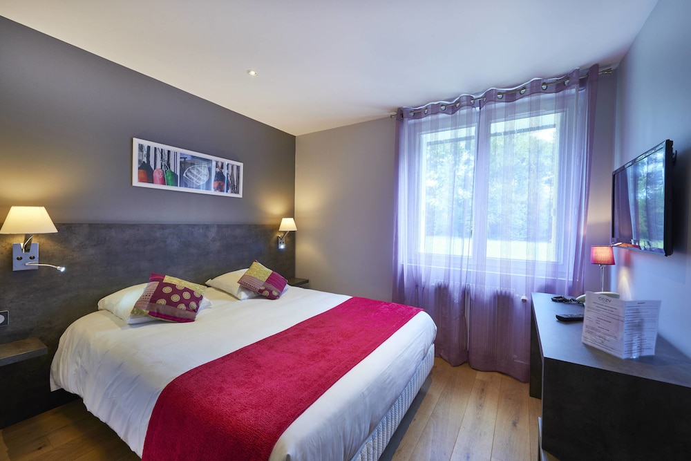 COZY HOTEL 22/40