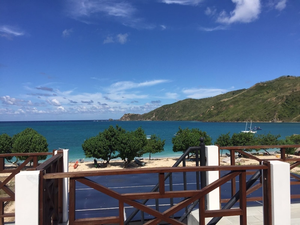 Friends Beach Hotel 24/38
