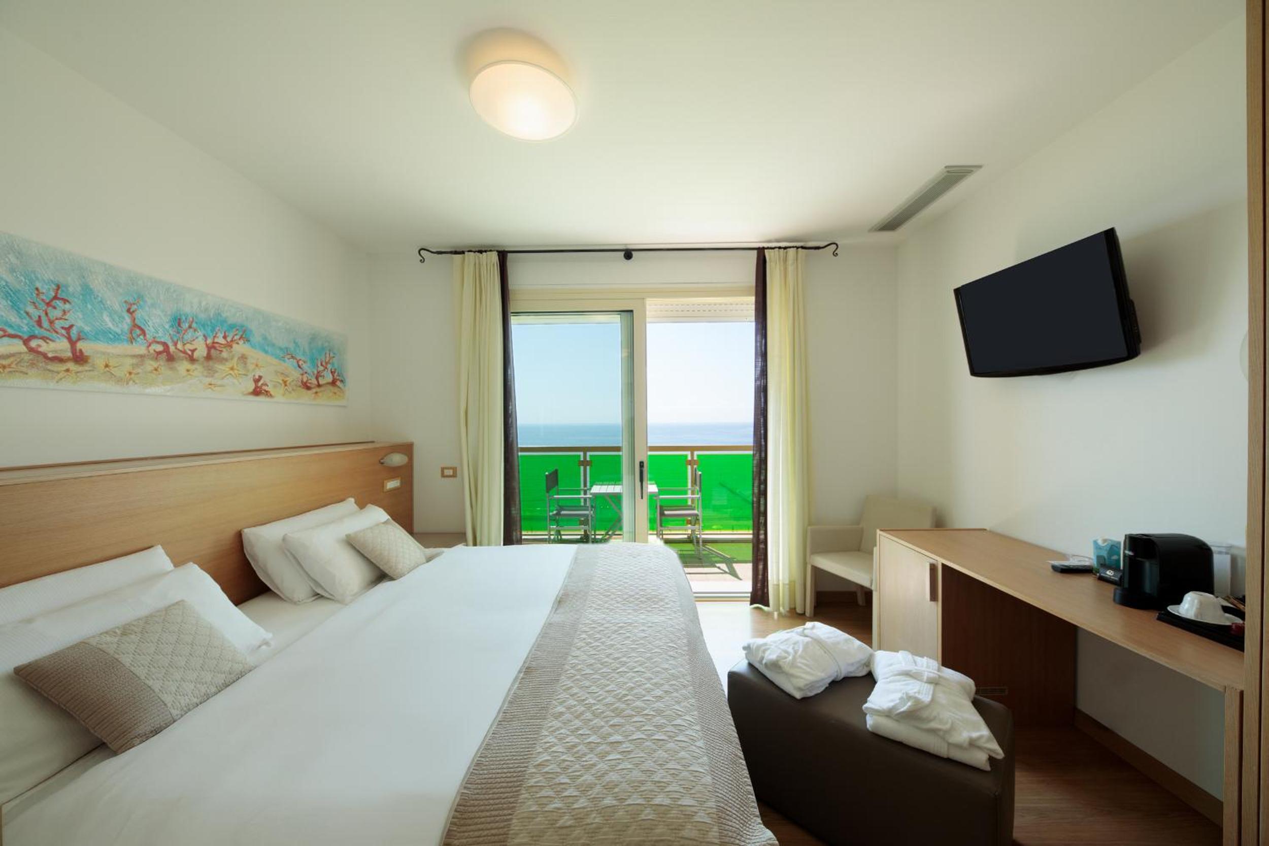 Superior, Double Bed, Sea Front