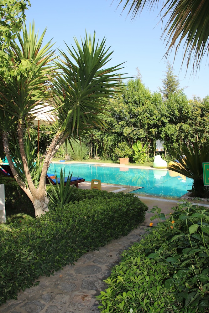 Hotel Dalos 54/62