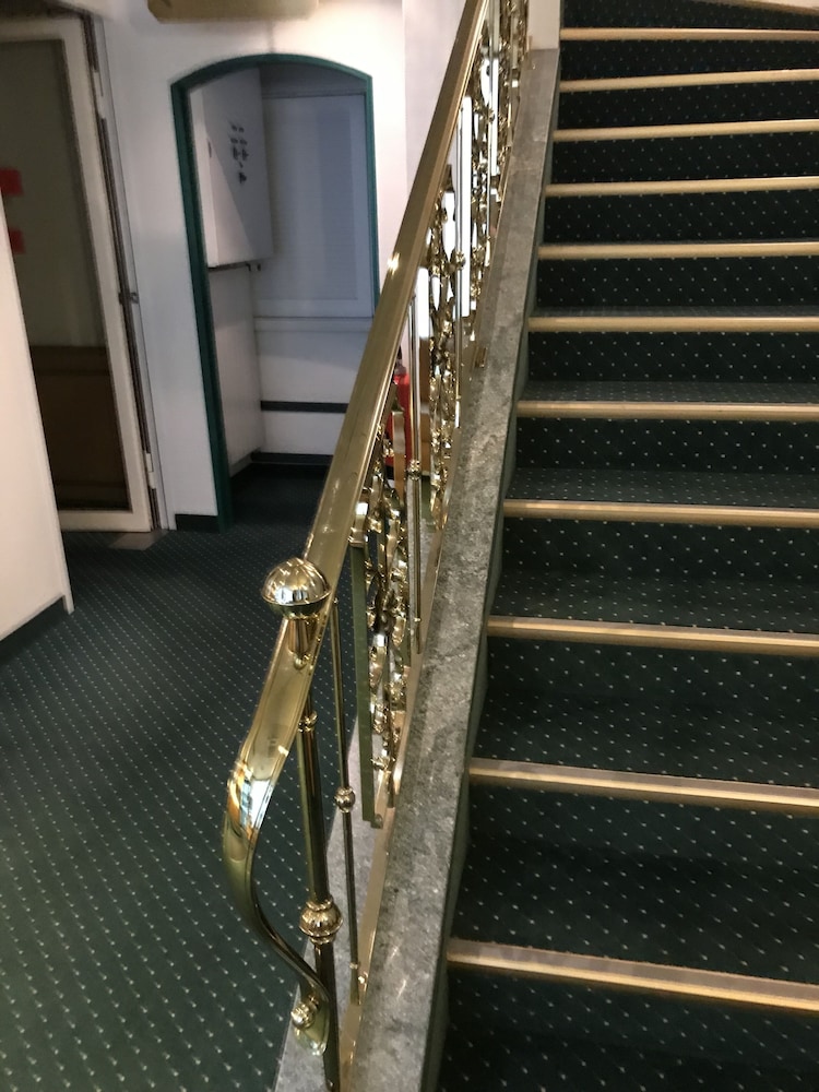 Hotel Arlette Beim Hauptbahnhof 20/37