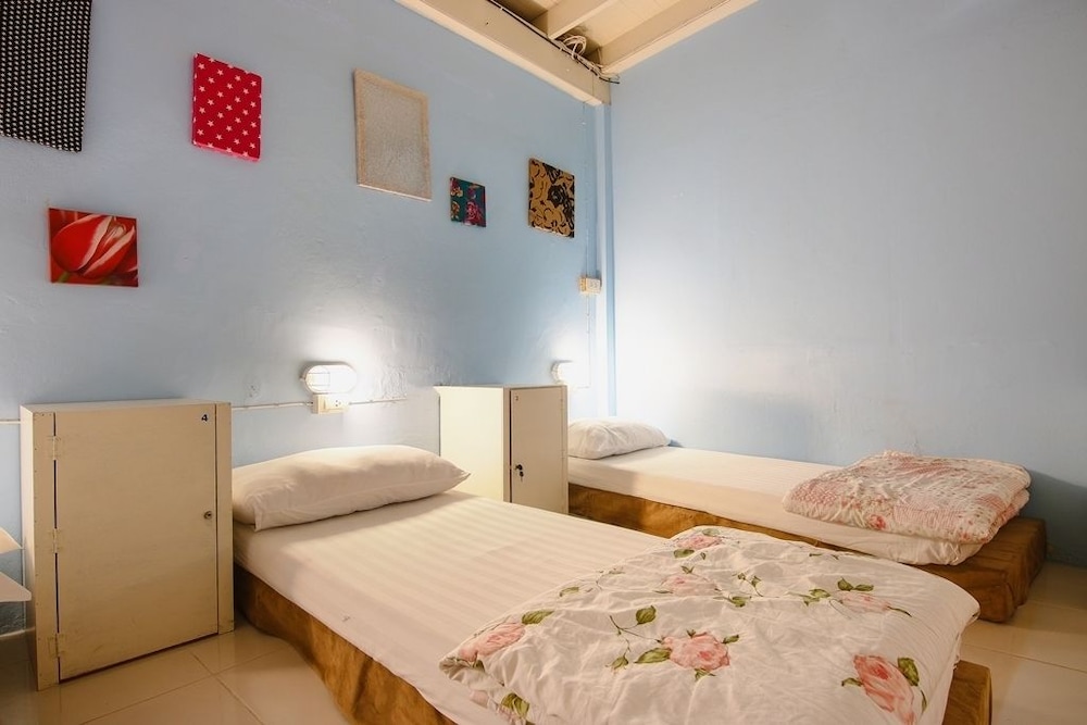 Hua Hin Lubsabai Hostel 10/39