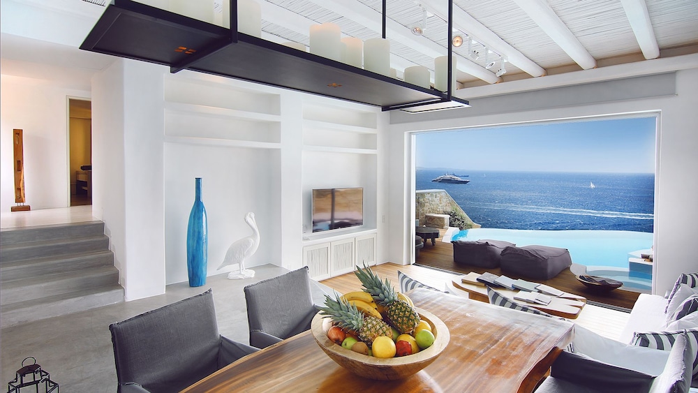 Cavo Tagoo Mykonos 34/50