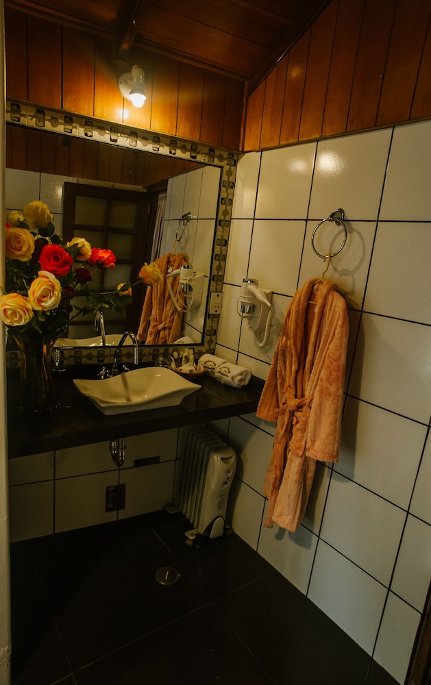 Gringo Bill S Boutique Hotel 63/90