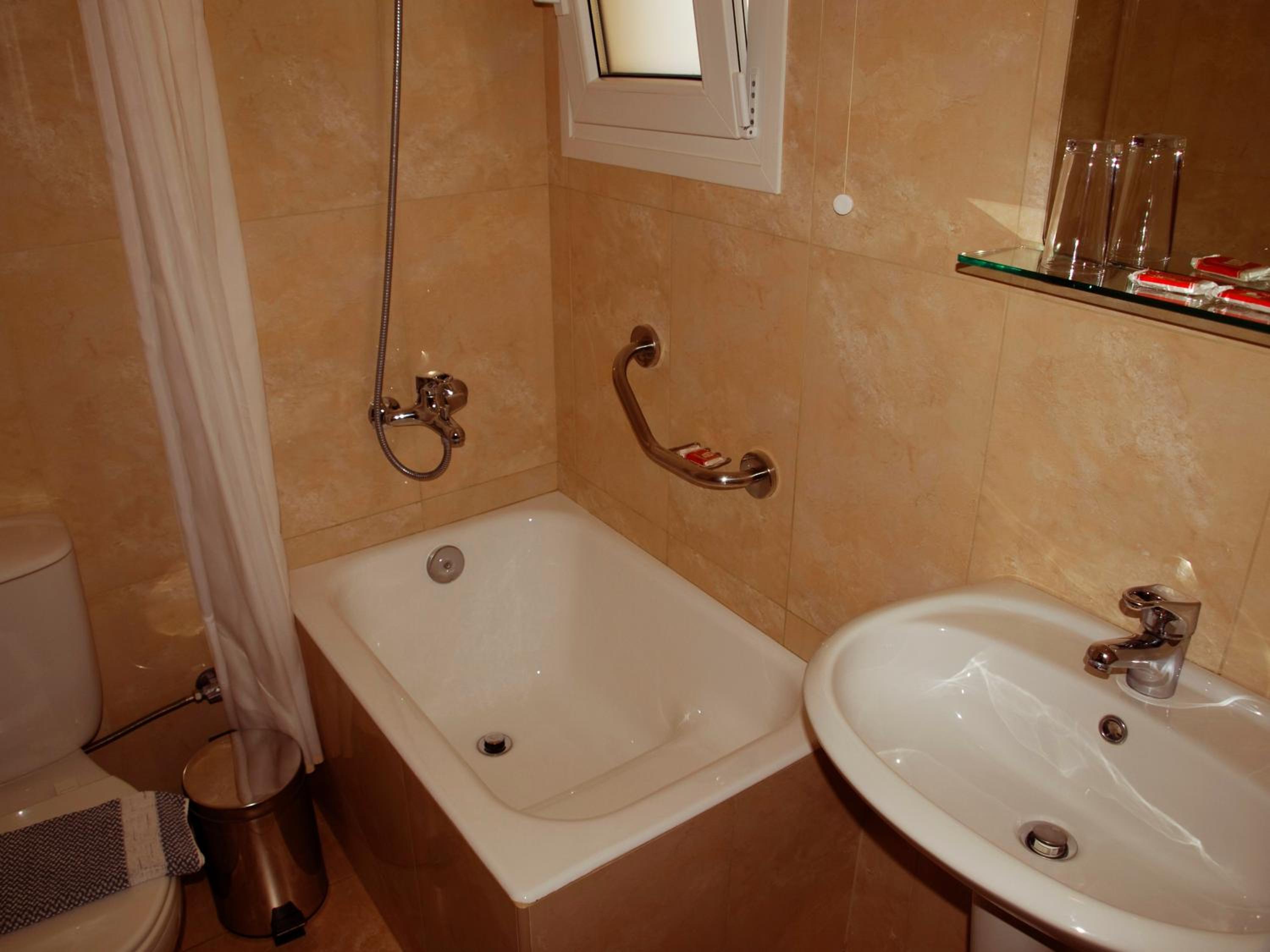Budget, Double or Twin Bed