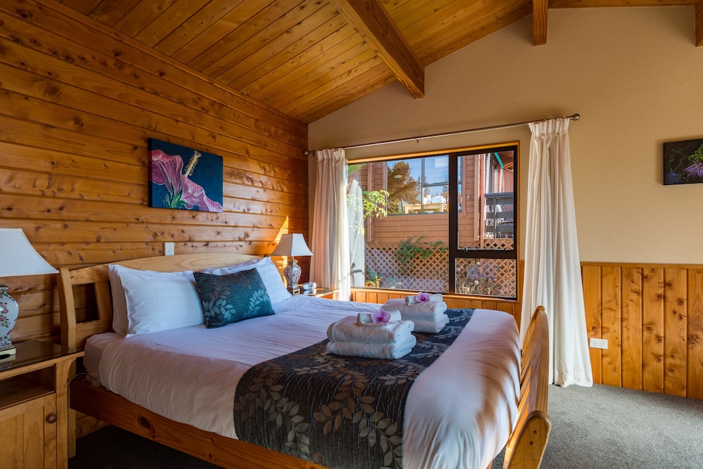 Spa, Suite, King Bed