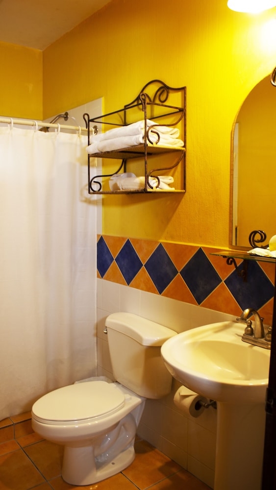 VILLA TERRA HOTEL 48/50