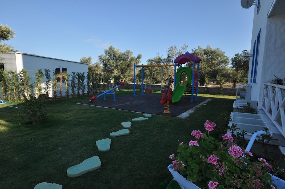 Zeytin Arasi Apart Otel 36/50