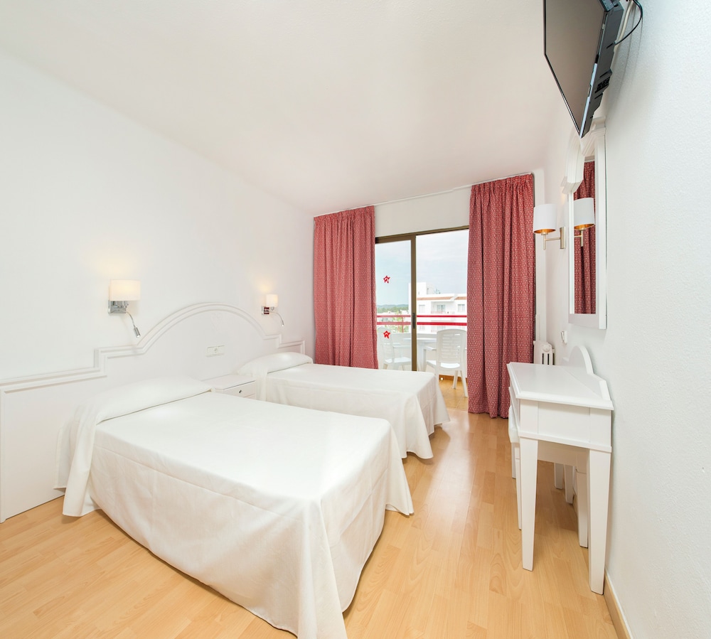 Coral Star Hotel 14/45