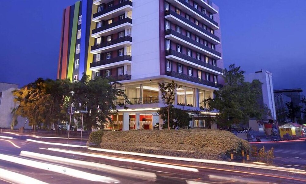 Hotel Amaris Embong Malang 22/22