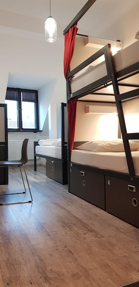 Oki Doki Old Town Hostel 27/50