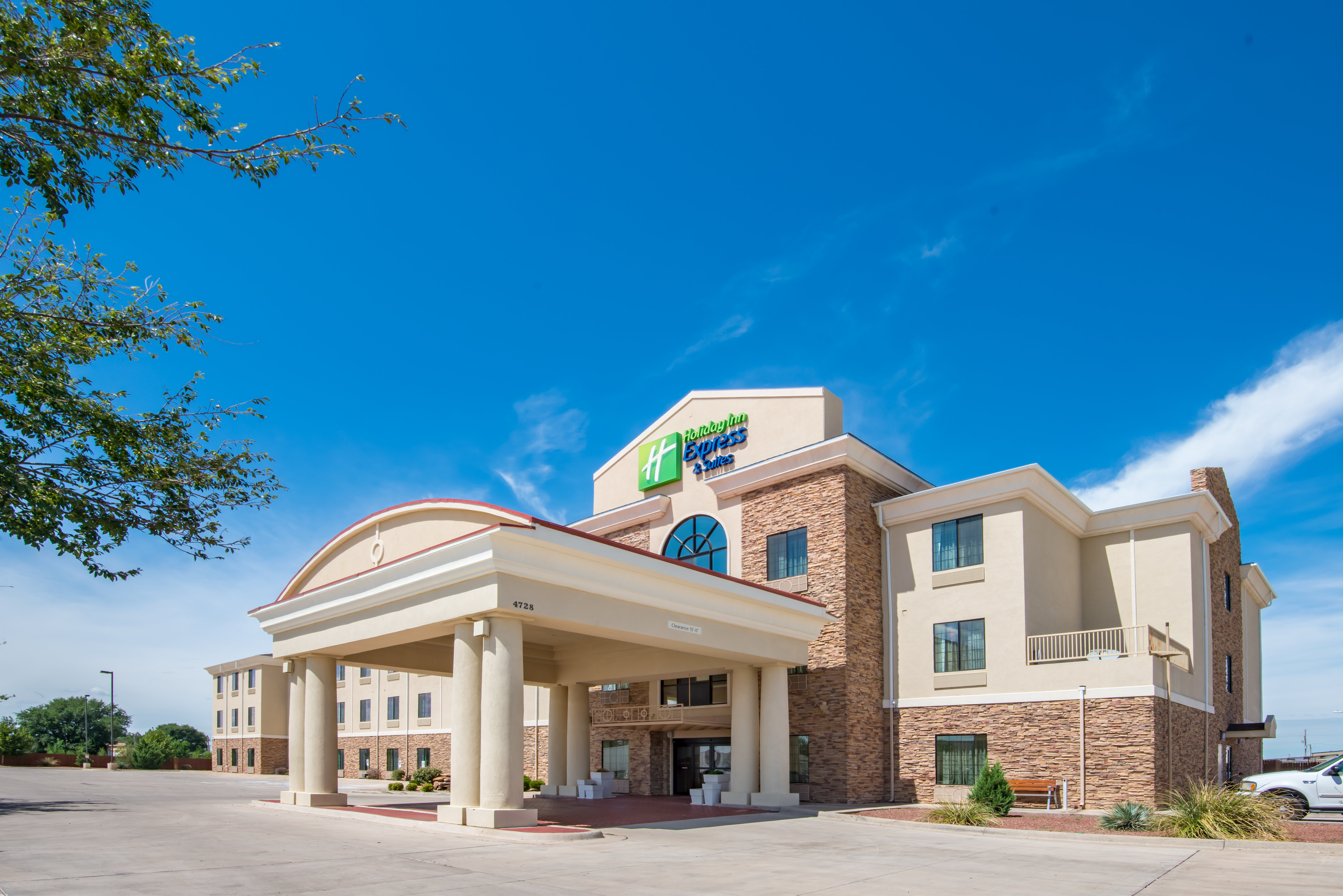 Holiday Inn Express Hotel Suites Clovis 6/49