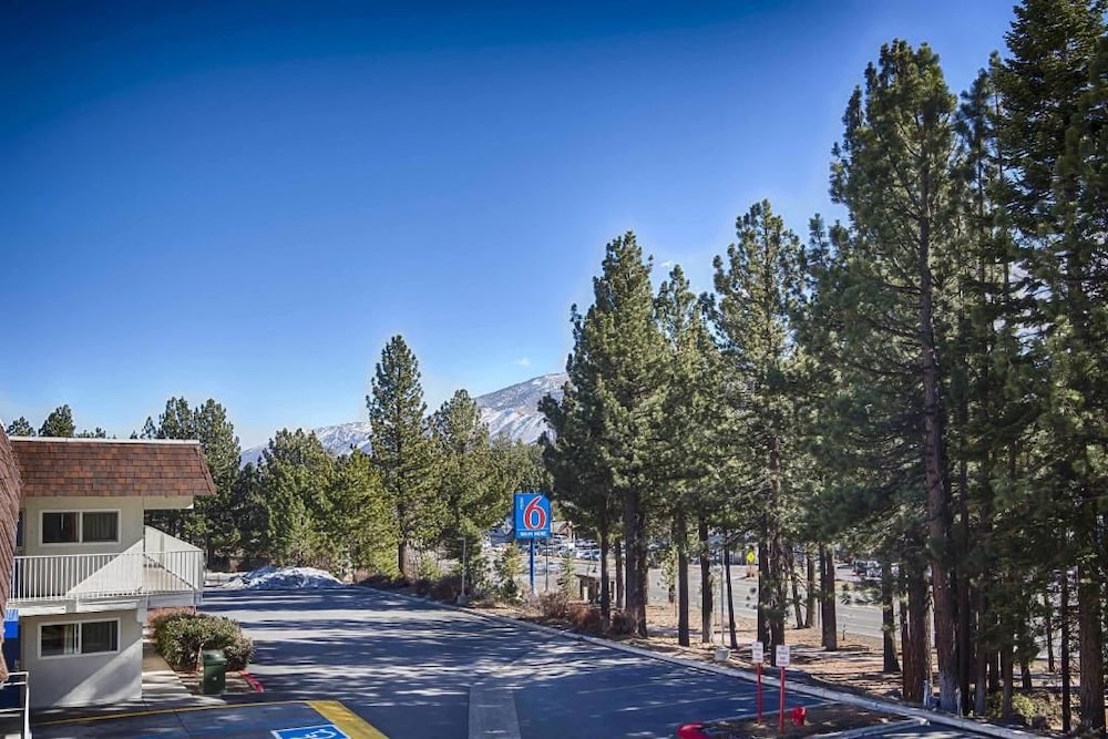 Motel6 Mammoth Lakes, CA 44/55