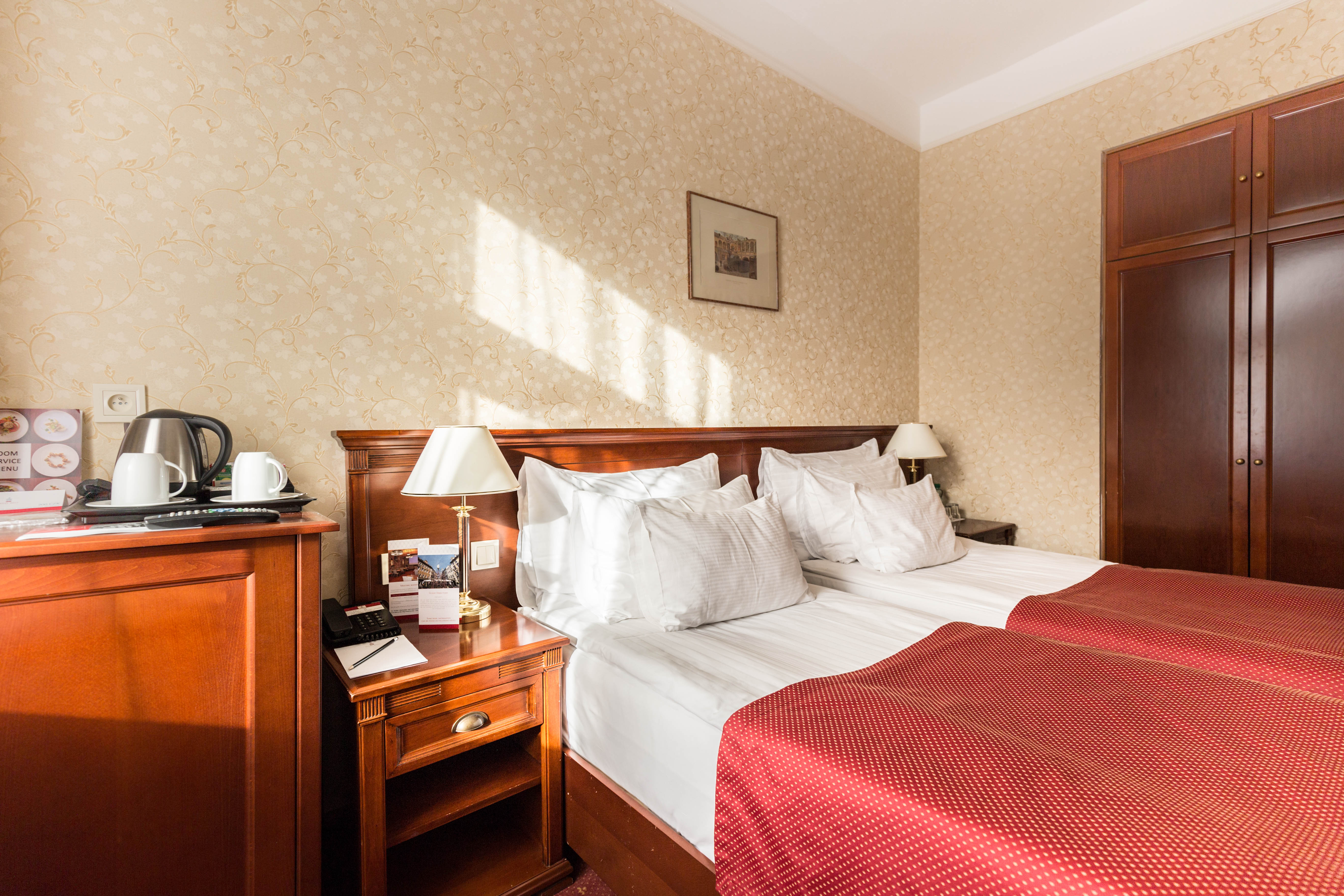 Rott Hotel 16/34